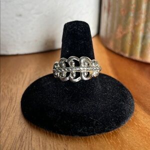 Avon silver-tone filigree swirl band ring size 8